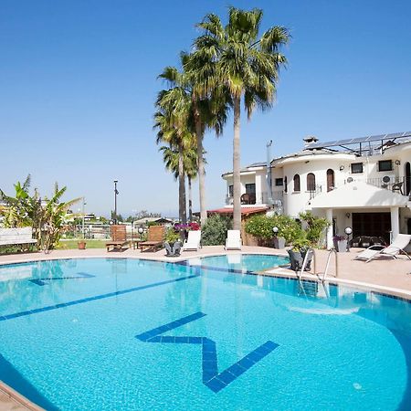 Meryem'S Hotel Agios Epiktitos Ngoại thất bức ảnh