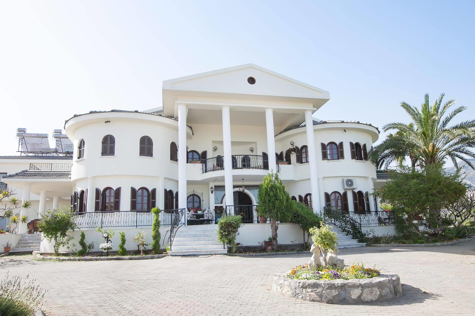 Meryem'S Hotel Agios Epiktitos Ngoại thất bức ảnh