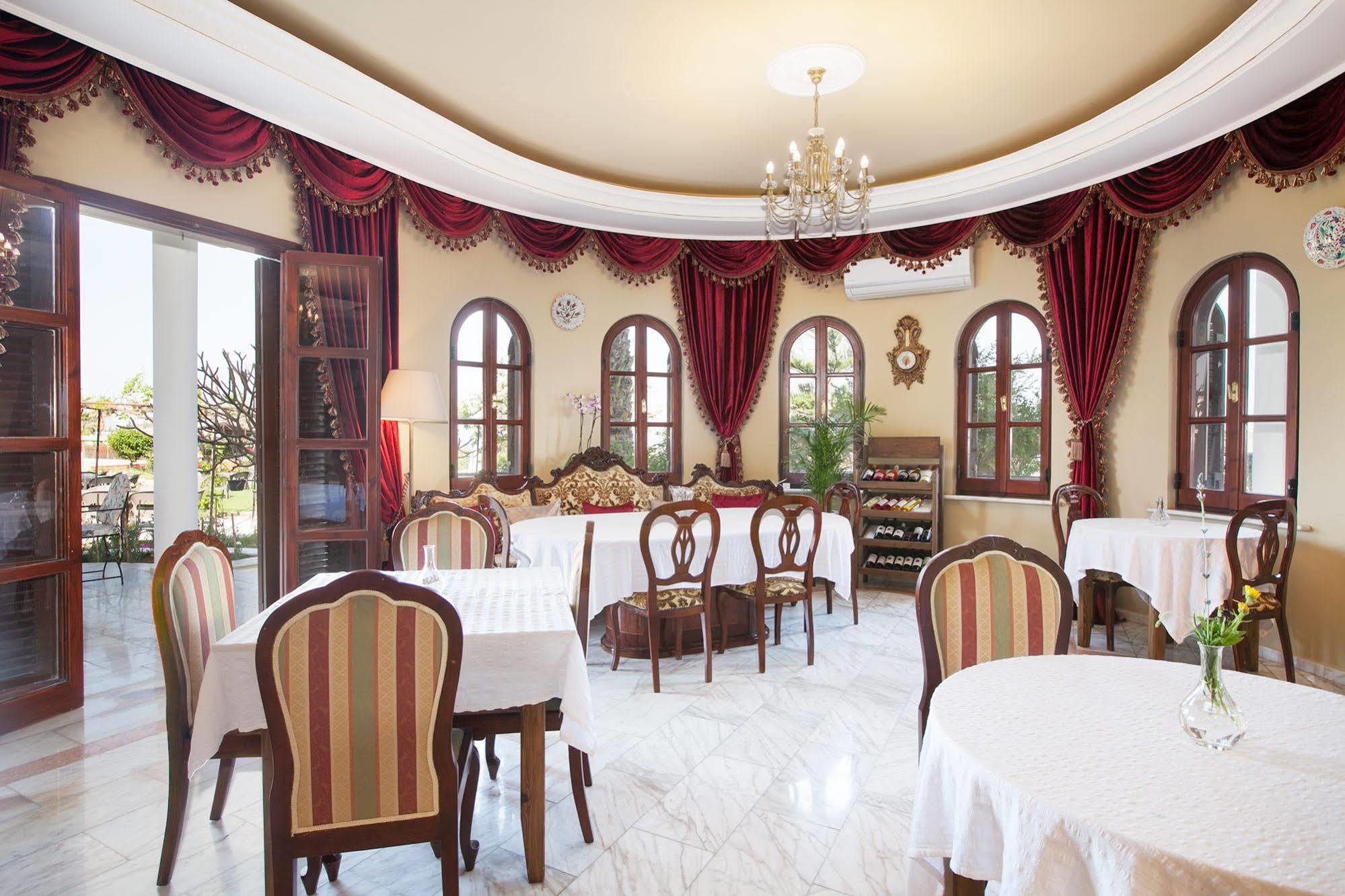 Meryem'S Hotel Agios Epiktitos Ngoại thất bức ảnh